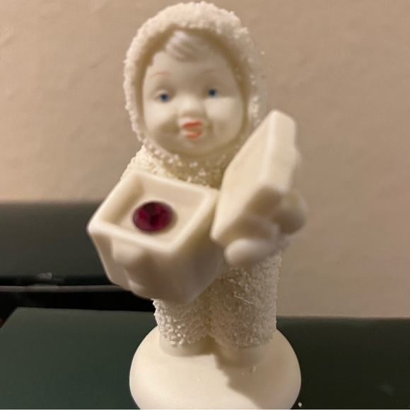 763. NIB DEPARTMENT 56 SNOWBABIES A GIFT FOR YOU - Picture 1 of 5